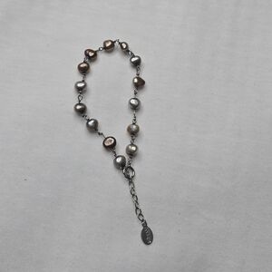 Pearl and Silver bracelet.